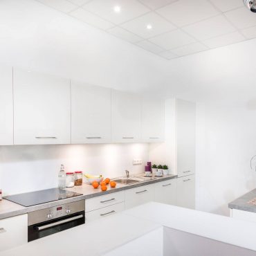 Modern Kitchen Renovation - Latest Design Trends